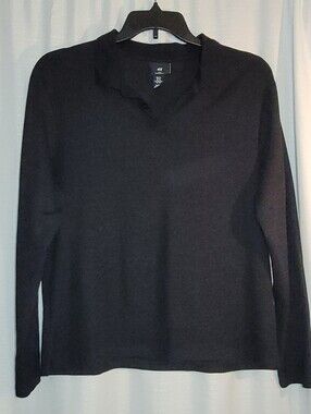 H&M Men’s Black V-Neck Light Sweater with Collar